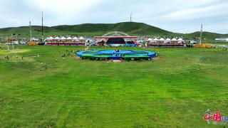 感受“她”力量,当草科技相遇那达慕