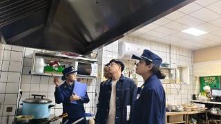 烟台高新消防联合街道开展小型餐饮场所消防安全“指导+培训”