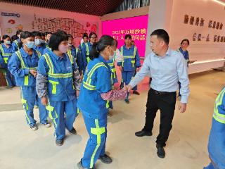 致敬城市美容师!万顷沙镇开展2025年环卫工人节慰问暨生活垃圾分类主题宣传活动