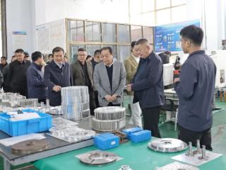 市派市直红领书记临时党支部“深化产教融合 助力企业发展”主题党日活动在临沂市技师学院举行