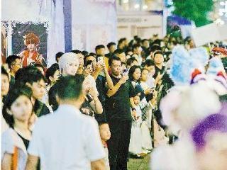 百年老街中山路 “漫”涌年轻时尚风