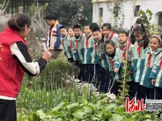 无极县光明街社区:党建聚合力 破解民生难题