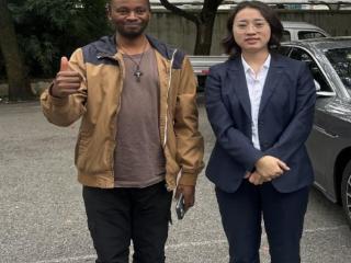 工行安顺平坝新寨支行:员工的“方向盘”载着异国学子的暖心服务