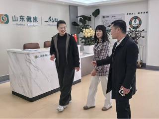 中国人寿兰山区支公司与兰山区民政局共赴养老机构传递温暖