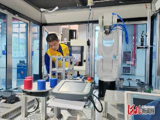 现场评|促进更多技能人才拥抱新质生产力