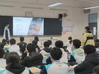 淄博六中:九重阳暖桑榆 青春敬老传温情