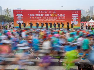 临沂联通圆满完成“好运山东”2025临沂马拉松通信保障