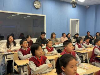 两校区联动研课堂 大单元教学绽芳华 济南高新区凤凰路小学语文联合教研活动纪实
