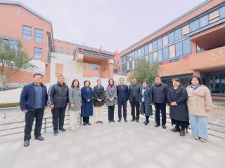 党心暖重阳 服务践初心 济南市历下区第一实验幼儿园党支部承办理论中心组学习活动