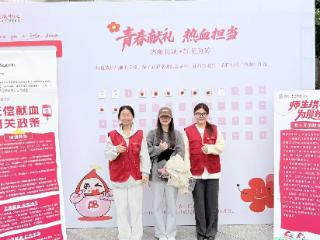 湖南信息学院青年志愿者协会做“青春搭档”:陪你把大学第一天过成有温度的日子