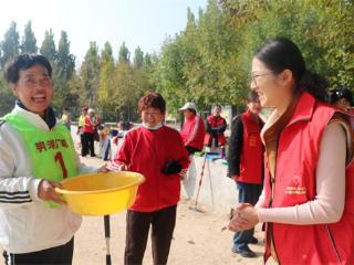 阳信县流坡坞镇:“巾帼志愿服务队”助力门球友谊赛顺利开赛