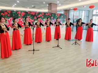 秦皇岛市北戴河区开展重阳节慰问演出