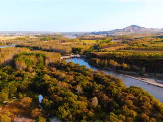 内蒙古乌兰浩特市金秋如画