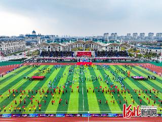 绿茵连中英 青春共逐梦|唐山海运职业学院2025中英足球友谊赛激情开赛