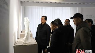 听石:在凿痕与光影之间——河北曲阳石雕艺术研究展在北京开幕