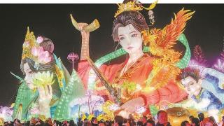 【网络中国节·春节】新春夜经济添彩城市烟火气 魅力夜厦门让市民游客沉浸式感受闽南年味