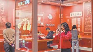 【网络中国节·春节】鼓浪屿:中西合璧迎来客