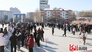 青龙满族自治县举办就业援助季专场招聘活动