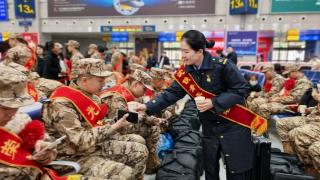 青春赴戎装 护航新征程