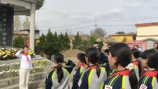 清明寄哀思 英烈照我行——枣庄市市中区江山实验学校少先队员清明祭英烈实践活动举行