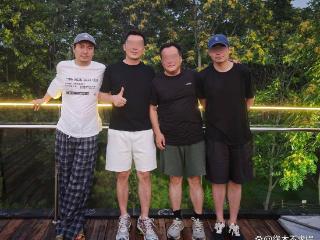 沈腾林允绯闻再添新料！两人前后现身偏僻公园