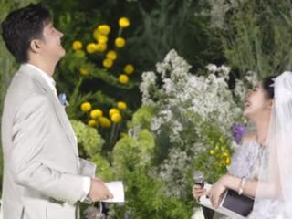 金龟子女儿晒验孕棒官宣怀二胎，老公激动落泪，儿子才满1周岁
