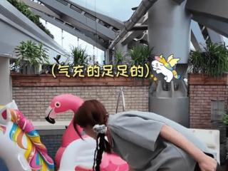 苏醒在大别墅为家人办生日宴，5岁大儿子露脸，长相秀气太帅了