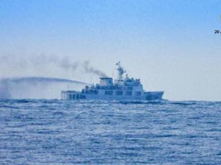 中方合围仁爱礁，菲军一把手下令保持克制，做好了死人的打算
