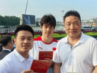 九三阅兵现场！ 姚明太抢镜，潘展乐汪顺同框，郑钦文张雨霏坐一起