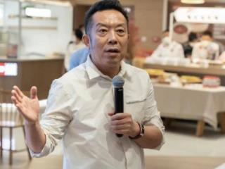 贾国龙摊上事了！罗永浩正式宣战面谈，若应战恐成下一个王自如
