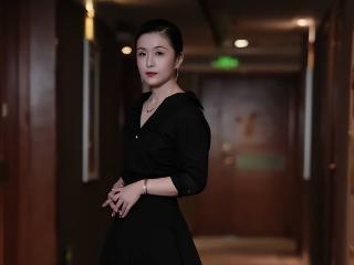 《繁花》编剧秦雯新录音曝光：嘲讽陈道明，吐槽游本昌，信息量大