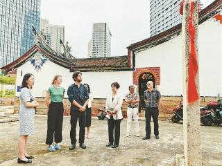 爱国侨领曾孙来厦寻根谒祖 柯全寿抗日爱国事迹再被认知