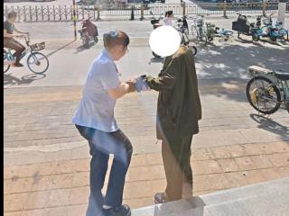 农行济南历下科技城支行：夏日送清凉，暖心服务“夕阳红”