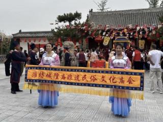 山东潍坊潍城举办城隍庙非遗民俗文化庙会