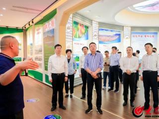 乡遇万物 共塑美好——华润万家“百家基地建设”蒙阴蜜桃基地揭牌