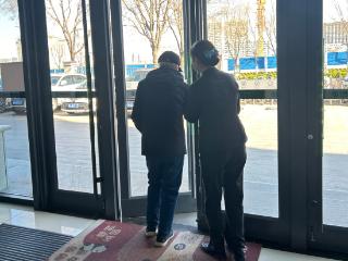 农行济南历下支行营业部：“一把伞”的温度