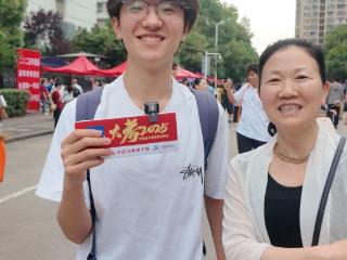 睡一觉、去旅游…… 高考完的他们聊心愿