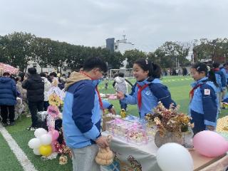 跨越1600公里的爱心传递：震泽镇公益行动点亮黔东南学子“微心愿”