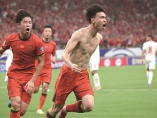 浙江18岁小将王钰栋打入首粒国家队进球