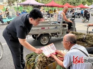 元氏县法院开展“千警进万家”集中宣传活动
