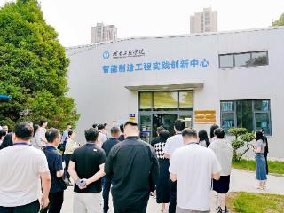 与社区结对共建 50余家主流媒体实地探访河南工程学院育人新模式