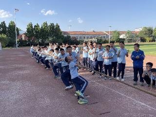 凝“绳”聚力 “拔”出风采——东营市广饶县大王镇实验小学举行拔河比赛活动