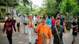 太平桥街道莲花池社区 开展垃圾分类志愿者环湖走活动