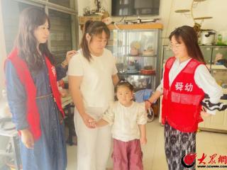 鄄城县彭楼镇舜王城幼儿园开展“家园合力，安全护航”家访活动
