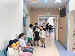济南市第三人民医院举行“快乐成长六月行”生长发育义诊活动