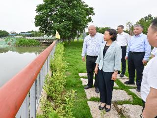郭宁宁赴仓山闽侯开展“护河爱水、清洁家园”活动