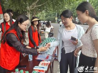 鱼台县“爱心助考”志愿行动暖人心