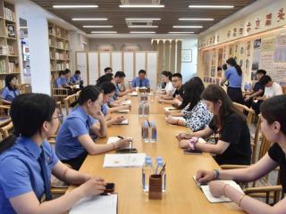 东港区检察院、区卫健局联合开展青年共建交流活动