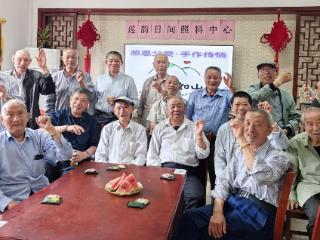 苏州园区莲韵社区：温情系桑榆，巧手颂父恩