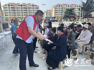 守护“钱袋子” 筑牢“幸福家”——烟台农商银行福山区回里支行党支部走进润东社区开展金融安全宣传